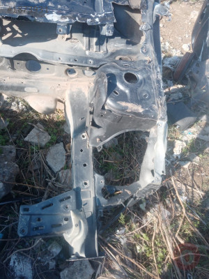 Renault Megane lll Sol Ön şase kolu
