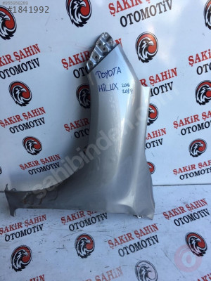 TOYOTA HILUX ARKA ÇAMURLUK ÇIKMA PARÇA