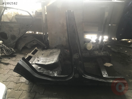 Ford fusion alt sağ maşbiye orta direk sağ taban çıkma Orj