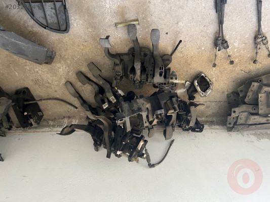 Peugeot çıkma pedal takımı