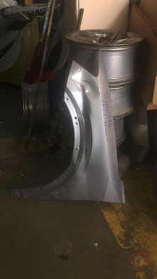 Audi Q2 sol ön çamurluk çıkma