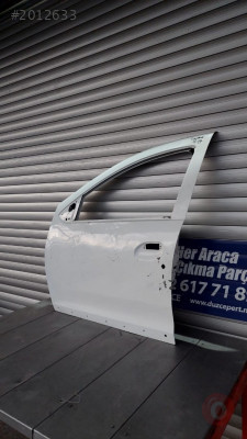 DACİA SANDERO 2013-2019 BEYAZ SOL ÖN KAPI-DÜZCE ÇIKMA
