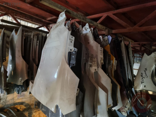 1998-2003 TOYOTA HİLÜX ÇIKMA TEMİZ ÖN ÇAMURLUK ÇAVUŞOĞLU