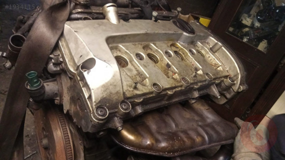 audi volkswagen 2.0  20v çıkma alt silindir kapağı