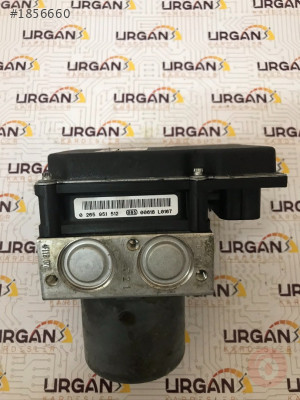 0265951512 0265236336 8R0614517R  Audi A3 BOSCH ABS BEYNİ