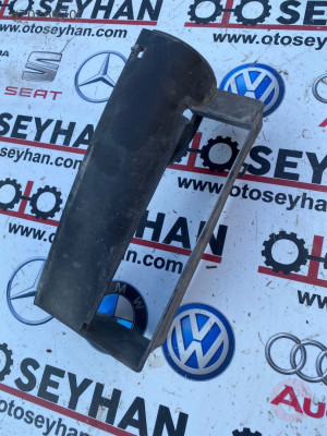 1K0805962E volkswagen caddy 2008 ön panel hava girişi