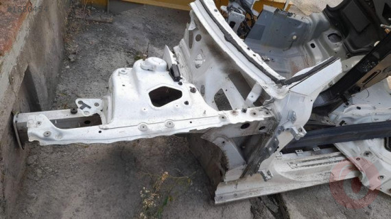 AUDI A5 2012 2016 SOL ÖN ÇEYREK 8T8809847