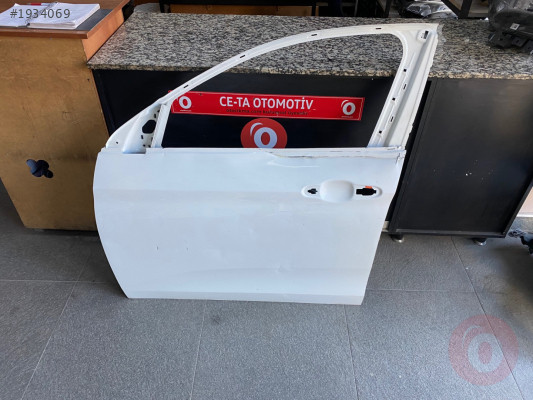 FİAT EGEA SOL ÖN KAPI ÇIKMA ORJİNAL BEYAZ TEMİZ