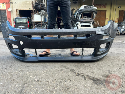Jeep Renegade  ön tampon çıkma