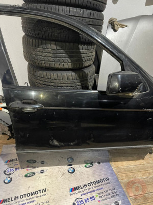 BMW ÇIKMA X5 SAĞ ÖN KAPI 2000-2006 8256824