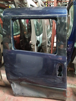 FIAT DOBLO 3 SAĞ SURGULU KAPI GUL OTOMOTIV ÇIKMA PARÇA