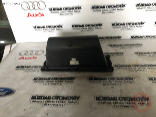 7E1.857.095.L Volkswagen transporturr T7 2016 model pilastik