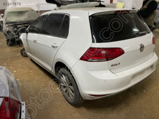 Bagaj Kapagı Çıkma tampon Golf7 2015 Sonrası