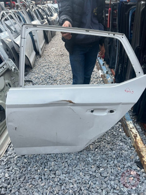 2013-2019 Skoda fabia sol arka kapı çıkma