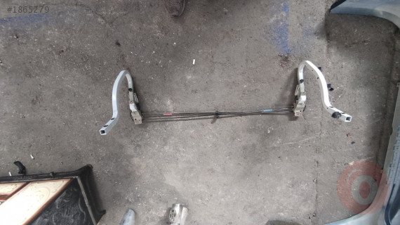 Hyundai Accent blue çıkma arka bagaj kapağı menteşi