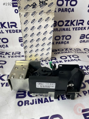 Connect sağ ön kapı kilidi (2009-2013) 8T1A V21812CB