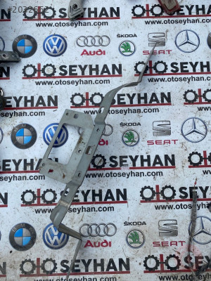 2K1858897B vw caddy 2008 göğüs airbag bağlantı demiri