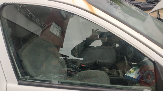 OPEL CORSA B SAĞ KAPI CAMI.OTO ERKAN ÜNYE