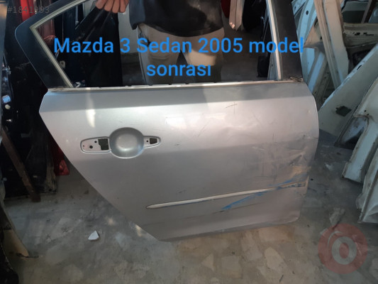 Mazda 3 sağ arka kapı