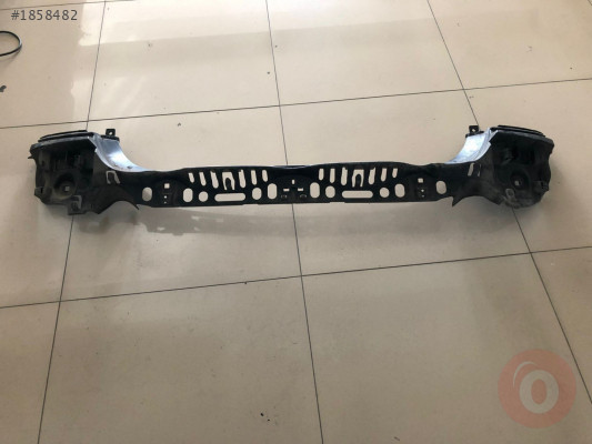BMW F10 LCİ ARKA TAMPON İÇ ORTA BRAKET 51127331600