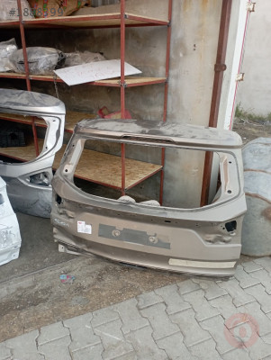 Ford Kuga arka bagaj tüm renkler