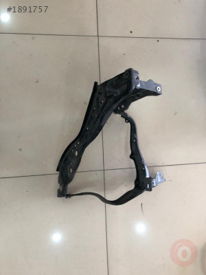 MERCEDES W212 SAĞ FAR YUVA SACI A2126200885