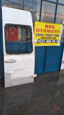 Mercedes sprinter 312 çıkma sağ arka bagaj kapıdı