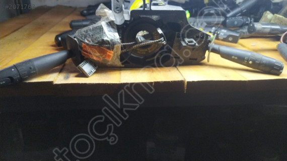 peugeot 607 çıkma sinyal silecek kolu