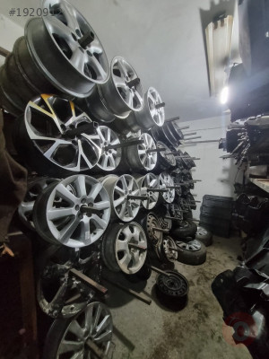 2019-2021 TOYOTA COROLLA E170 ÇIKMA TEMİZ ORJİNAL JANT