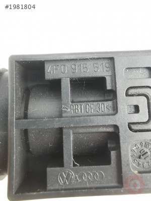 4F0915519 SİGORTA KUTUSU AŞIRI YÜK KORUMA SENSÖRÜ AUDİ A1 A3