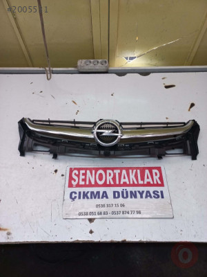 OPEL ASTRA J MAKYAJLI KASA ORJİNAL ÖN PANJUR ÇITASI