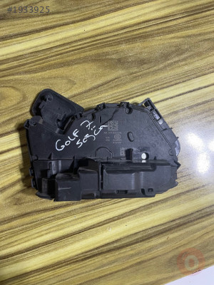 Golf 7 sağ ön kapı kilidi çıkma