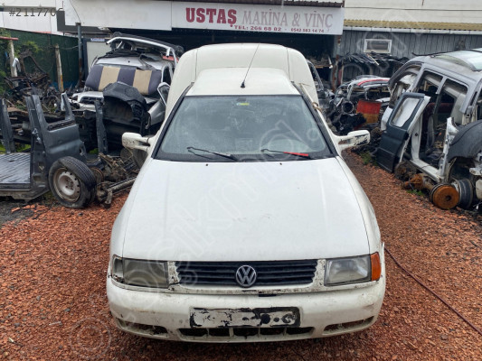 VOLKSWAGEN CADDY ÖN KAPUT