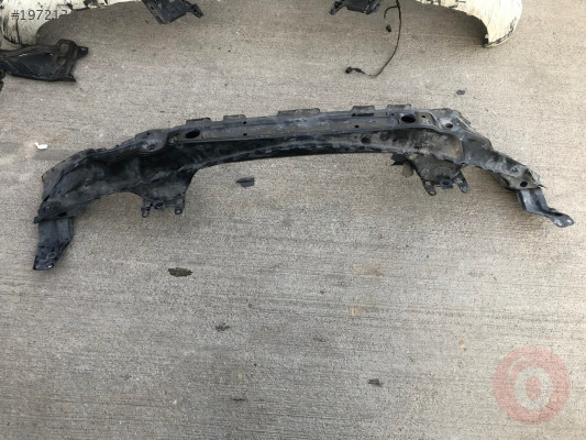 BMW F10 ÖN PANEL DEMİRİ