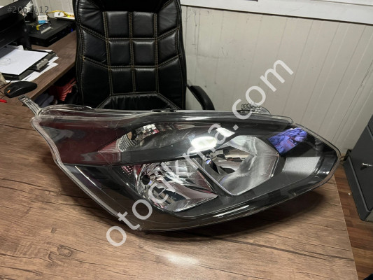Ford Custom Orjınal Çıkma Sağ Ön Far
