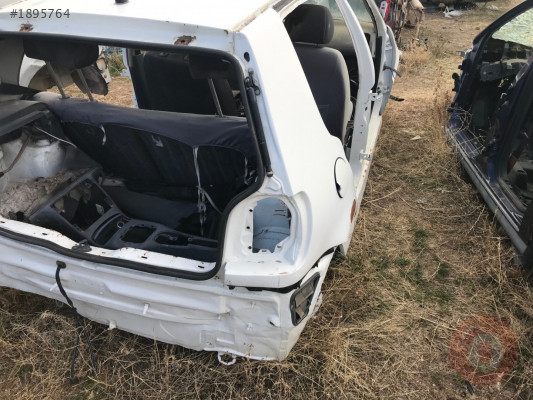 Polo Sağ Arka Çamurluk Orijinal Çıkma (99-02)