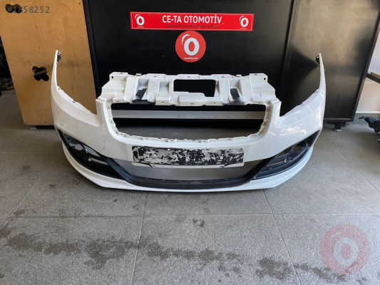 FİAT LİNEA ÖN TAMPON YENİ TİP ÇIKMA ORJİNAL BEYAZ TEMİZ
