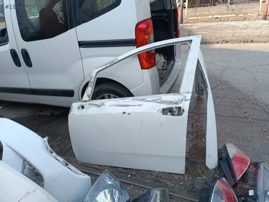 Fiat Linea sol ön kapı çıkma
