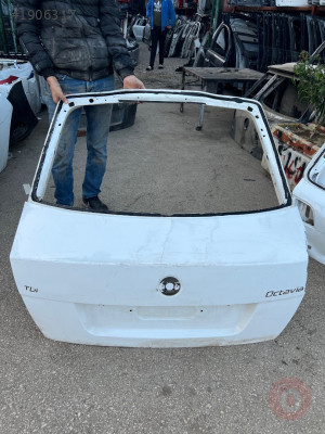 2017 Model Skoda octavıa arka bagaj Çıkma