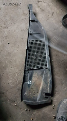 Renault 19 sol cam önü ızgarası çıkma