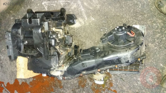 AUDİ A6 2000 model KALORİFER KUTUSU