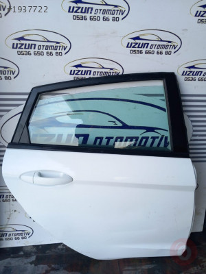 2010_2015 FORD FİESTA SAĞ ARKA KAPI ÇIKMA PARÇA