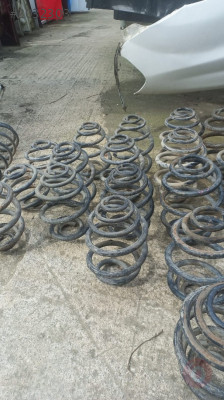 OPEL CORSA C ARKA YAY ADET:350 .OTO ERKAN ÜNYE