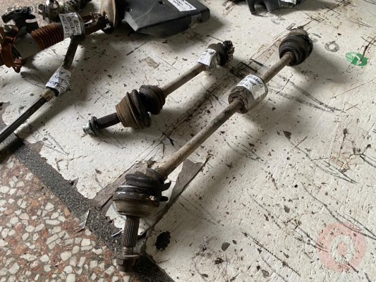 FORD ESCORT SAĞ AKS , FORD ESCORT SOL AKS ORJİNAL ÇIKMA KOMP