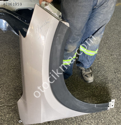 Hyundai Tucson sağ ön çamurluk