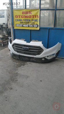 Ford custom çıkma ön tampon az hasarlı