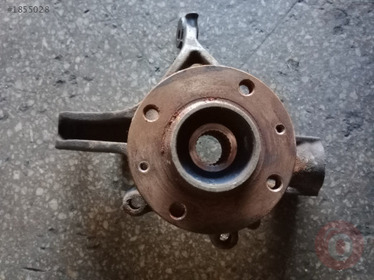Peugeot 307 çıkma aks taşıyıcı sol