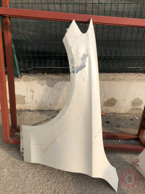 BMW W205 SOL ÖN ÇAMURLUK