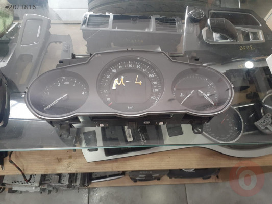 RENAULT MEGANE 4 GOSTERGE SAATI MG OTO