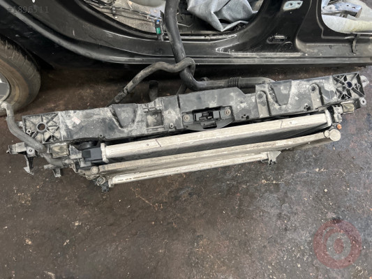 Renault Fluance Ön Panel Çıkma